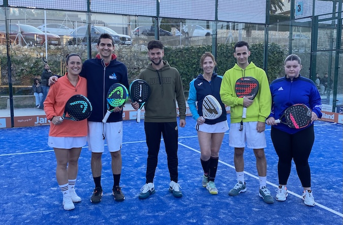 Nuestro equipo Padelcat Mixto B gana 1-2 al Club Tennis Vilanova